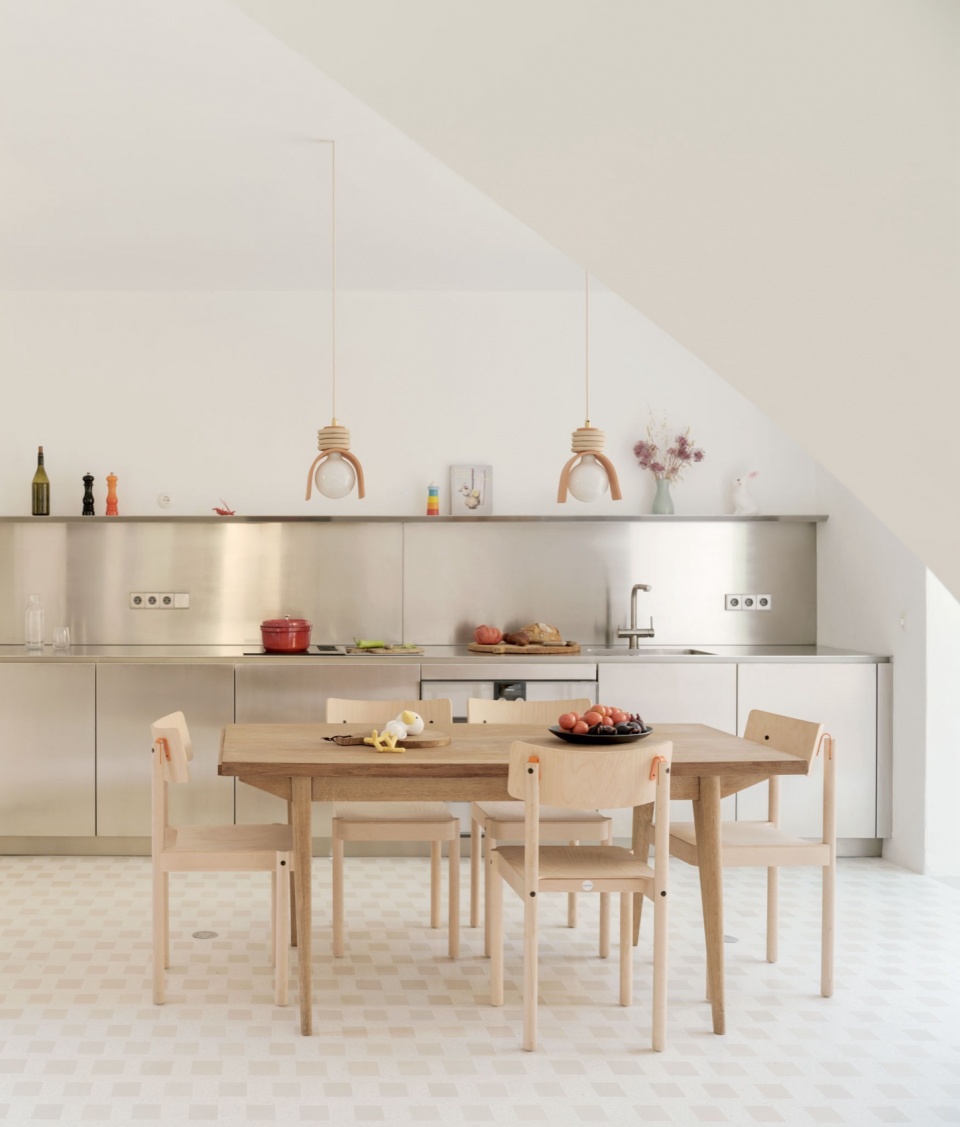 One Courtyard Two Houses Isla Architects