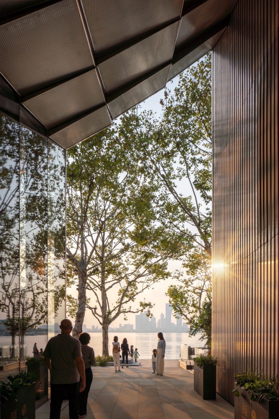 The Jinji Lake Pavilion by BIG Arts Group