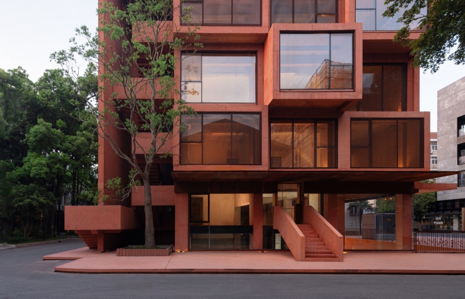 A Sail on the Vast Sea EKA by Benzhe Architecture