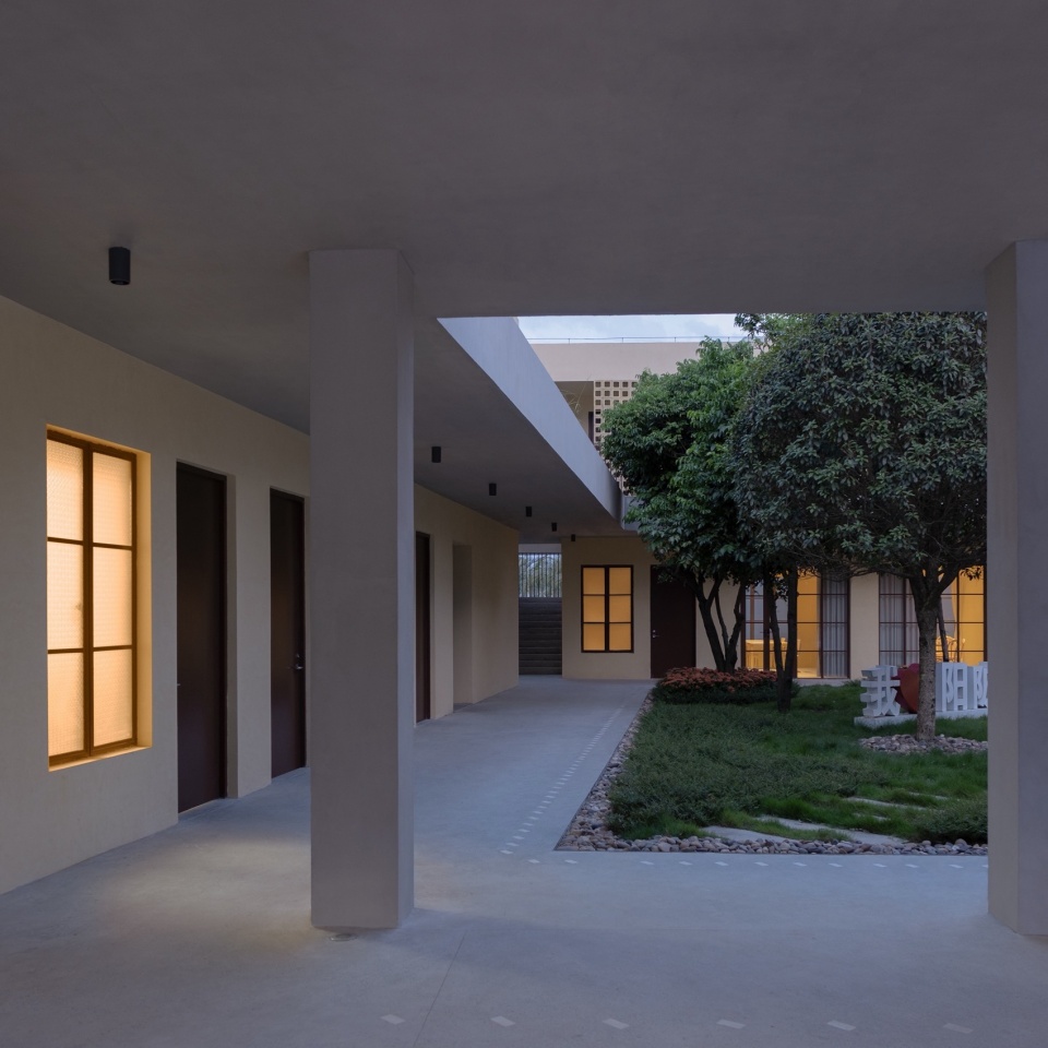 Yangbei Village CCP Elderly Day Care Center by Studio 10