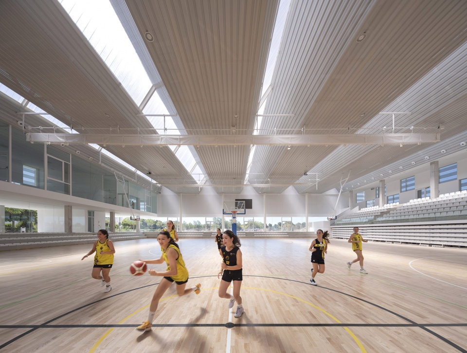 municipal sports pavilion in san vicente del raspeig by manuel costoya estudio de arquitectura naos 04 arquitectos