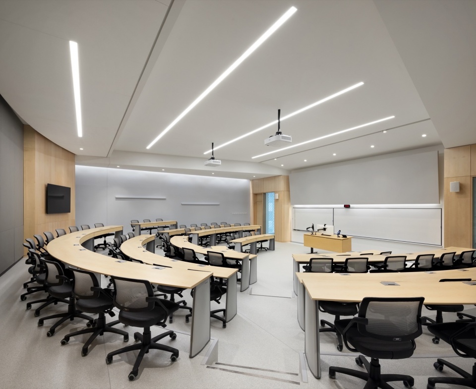 Hec Montreals Helene Desmarais Building by Provencher Roy