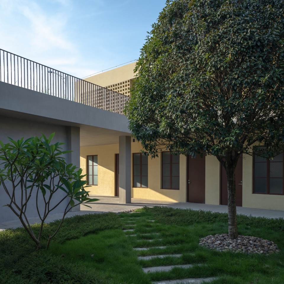 Yangbei Village CCP Elderly Day Care Center by Studio 10