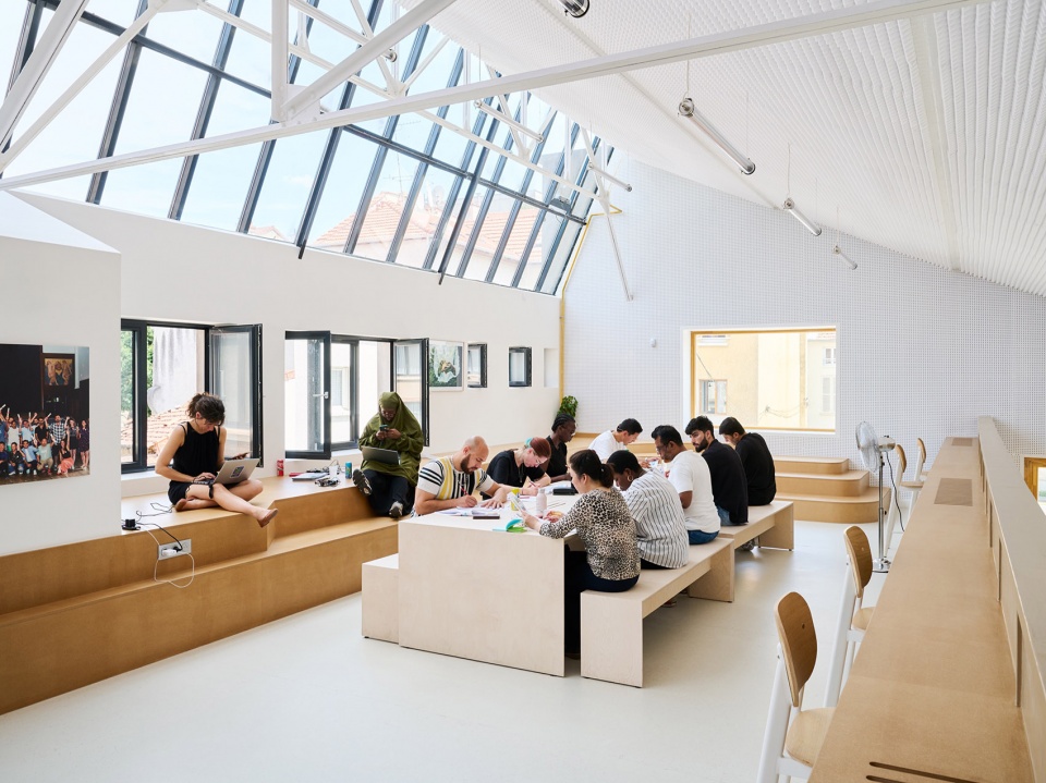 cooking school for migrants by freaks