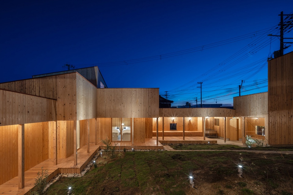 dog villa on awaji island by 1110 office of architecture