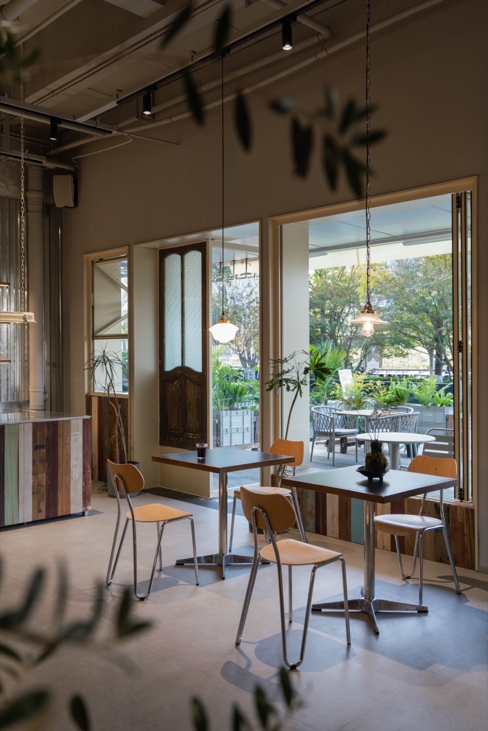 shanya western food restaurant by xianxiangdesign