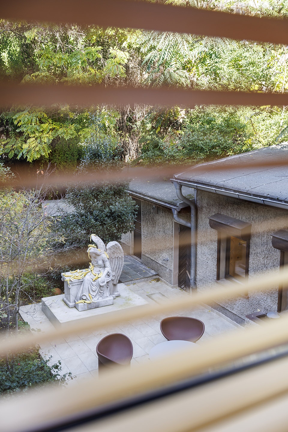 renovation of a coach house and garden in berlin mitte by j mayer h und partner