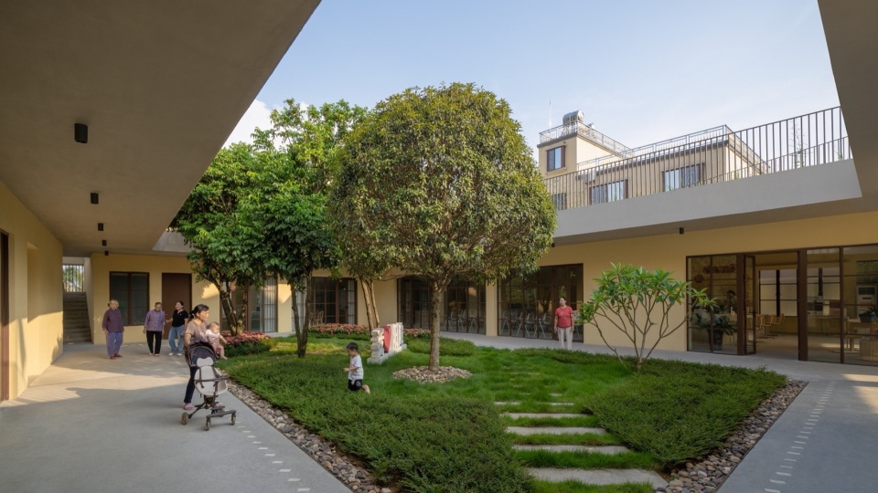 Yangbei Village CCP Elderly Day Care Center by Studio 10