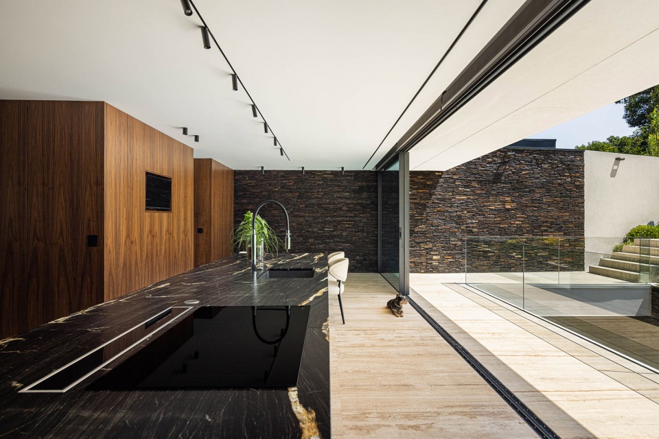 casa sa by sandro ferreira arquitectura