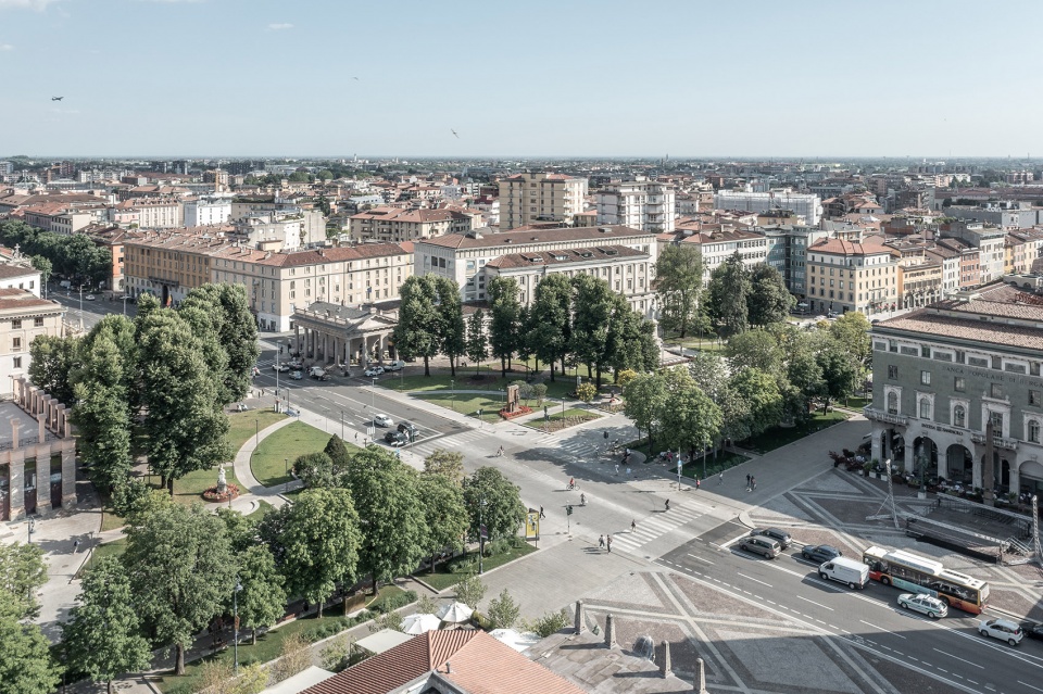 CENTRO PIACENTINIANO BERGAMO by CN10ARCHITETTI