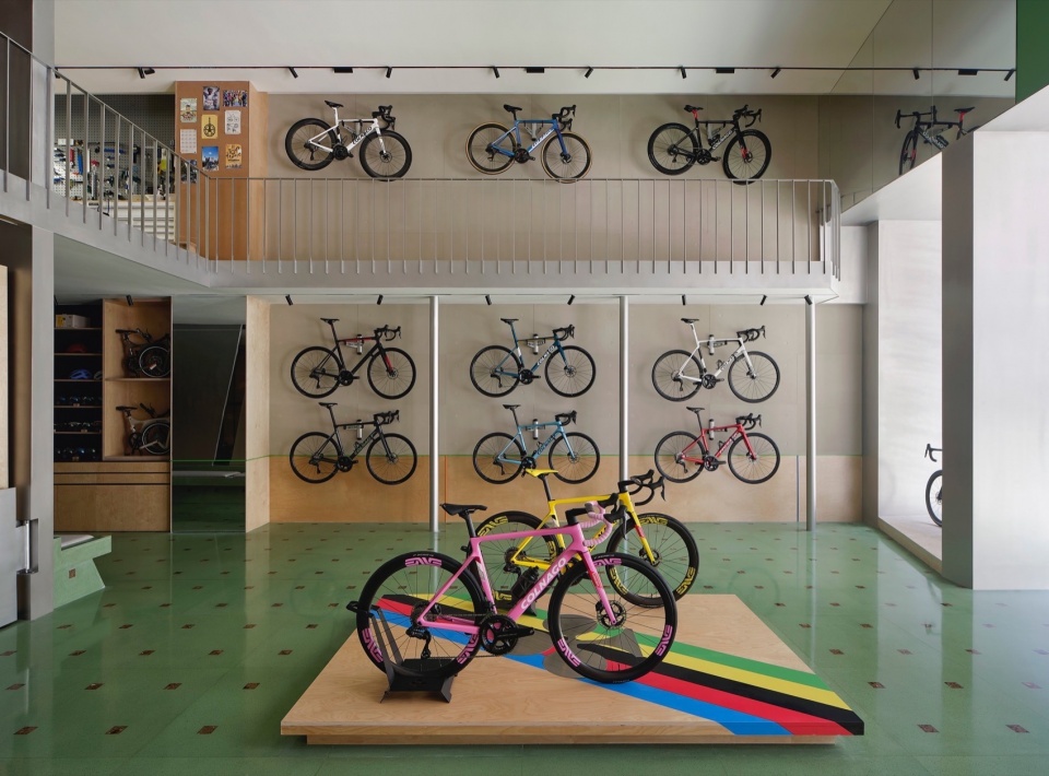 COLNAGO by Go Design studio