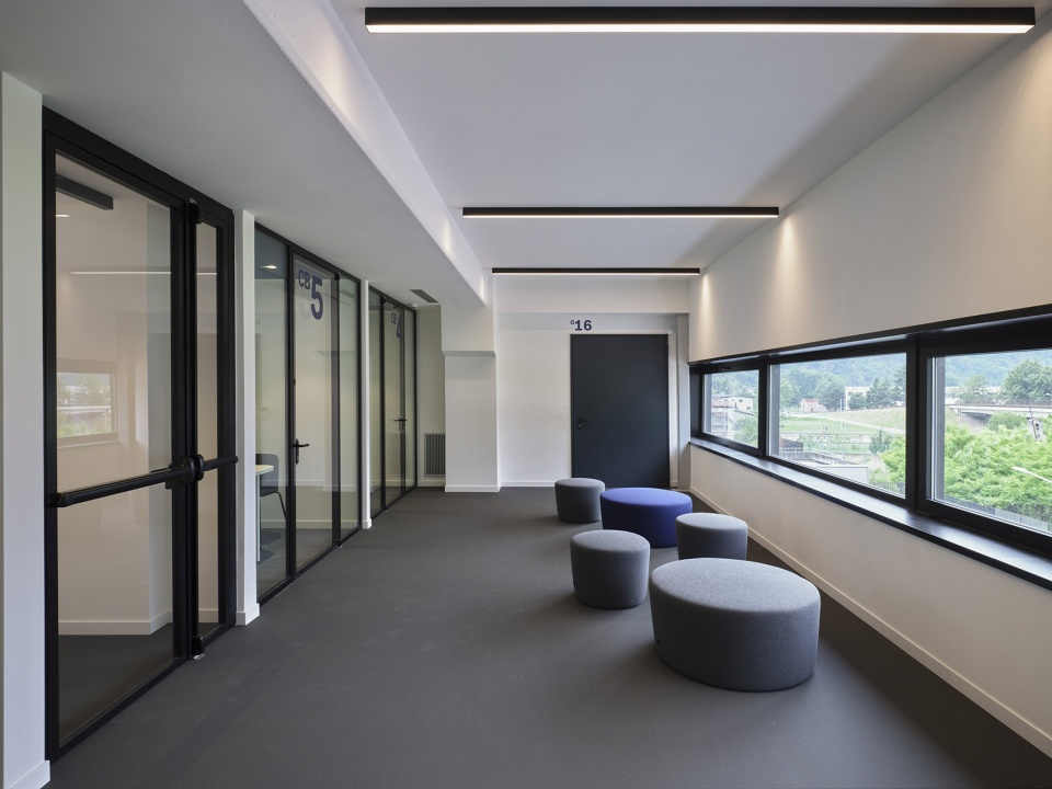 new podium advanced technologies headquarters by acc naturale architettura di cristiana catino plac architecture urban design