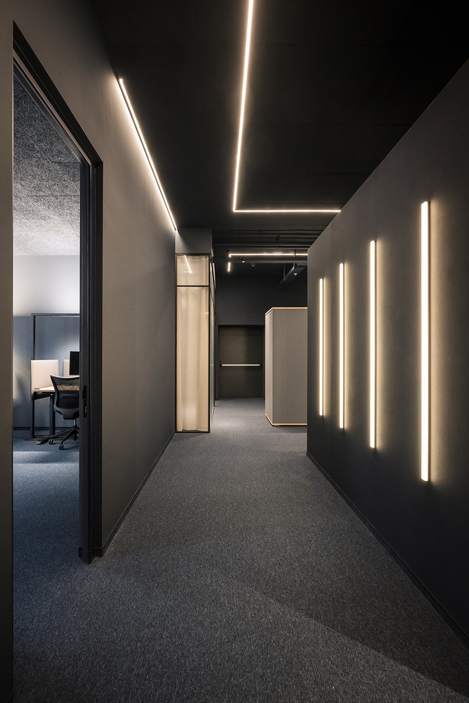 additive headquarters blue boxscape by noa