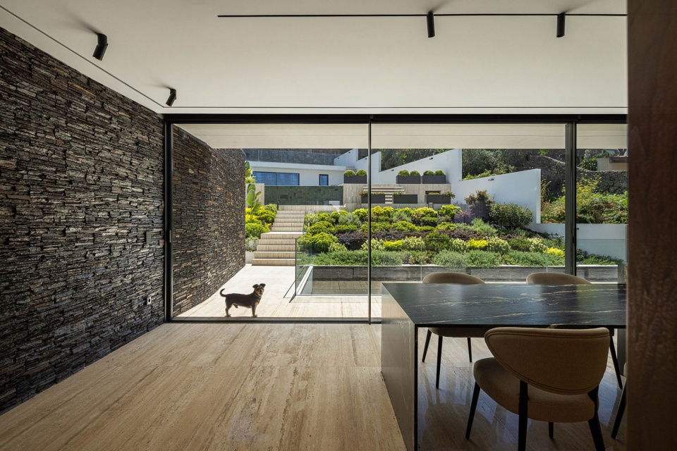 casa sa by sandro ferreira arquitectura