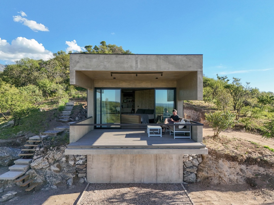 lodge jr by arq paul dragicevic