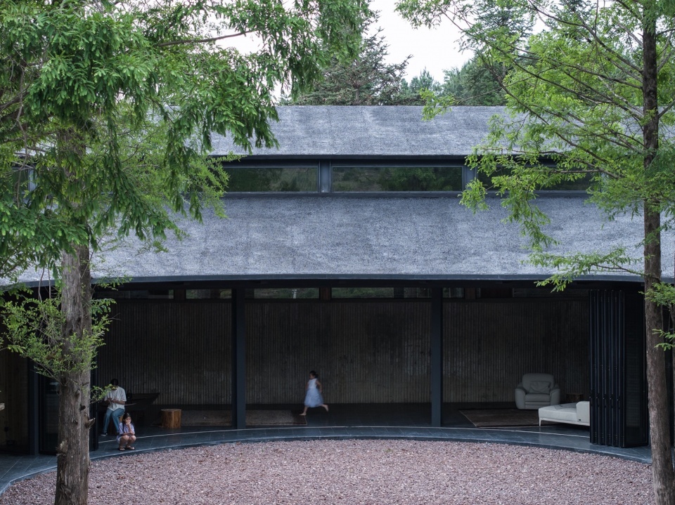 Commune STORE by Atelier Global