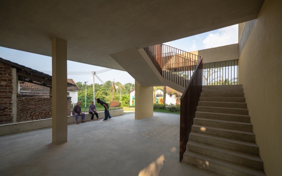 Yangbei Village CCP Elderly Day Care Center by Studio 10