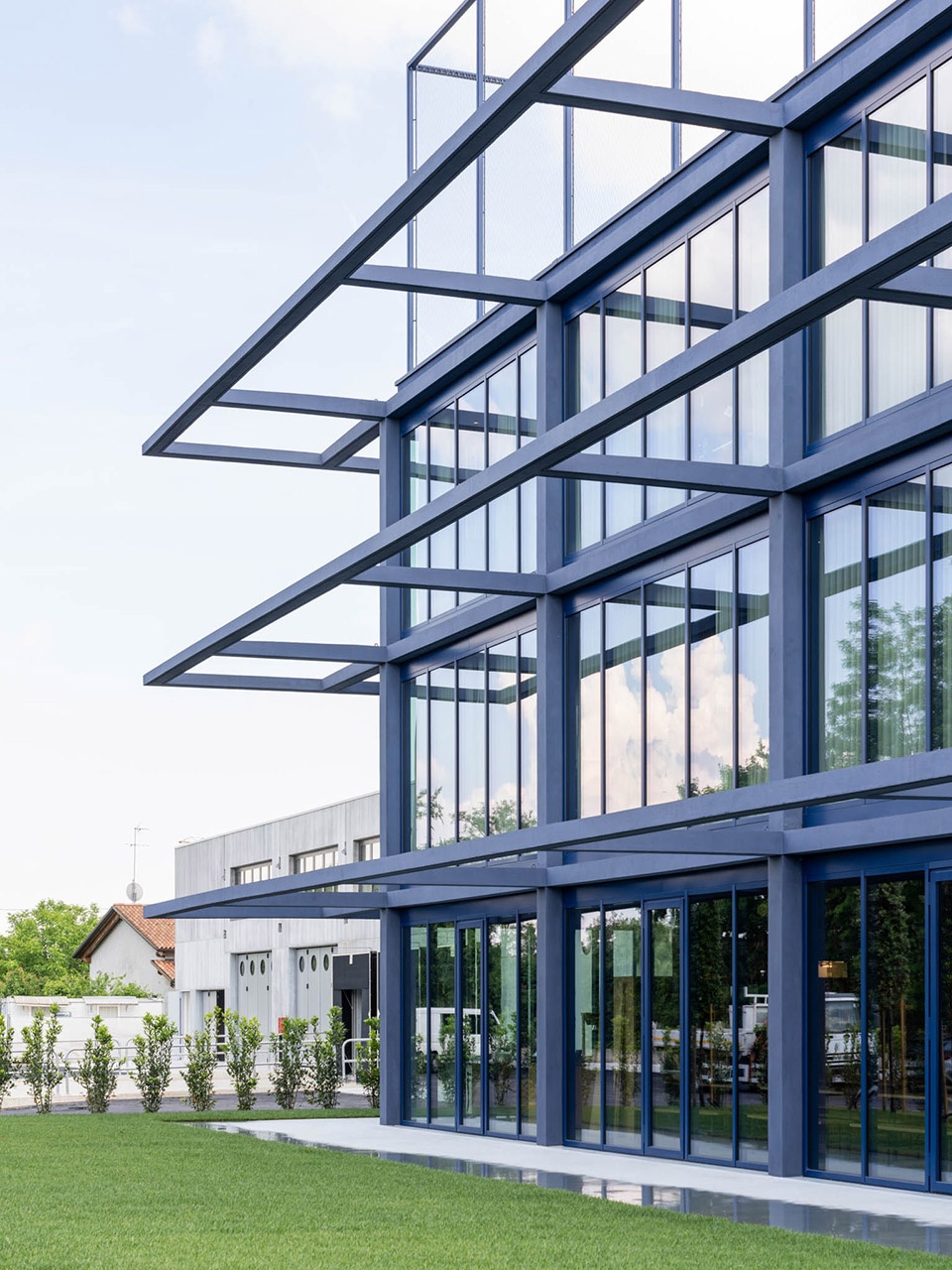 new office building by carlana mezzalira pentimalli