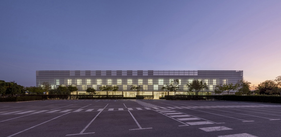 municipal sports pavilion in san vicente del raspeig by manuel costoya estudio de arquitectura naos 04 arquitectos