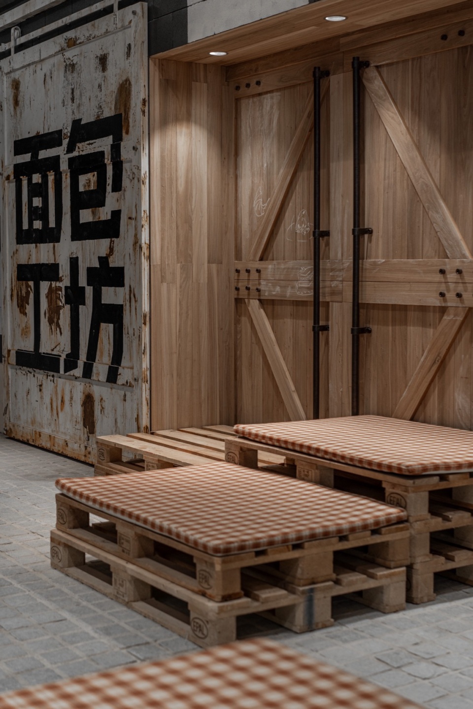 bread works by or design