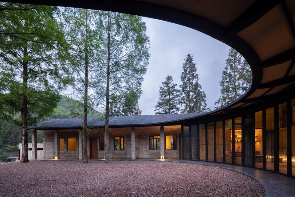 Commune STORE by Atelier Global