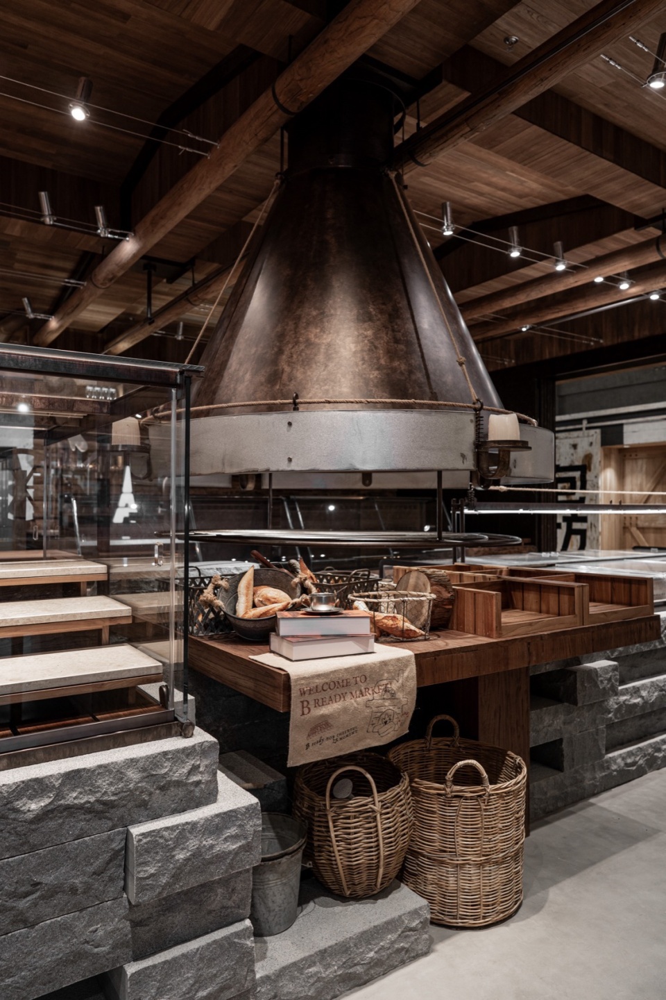 bread works by or design