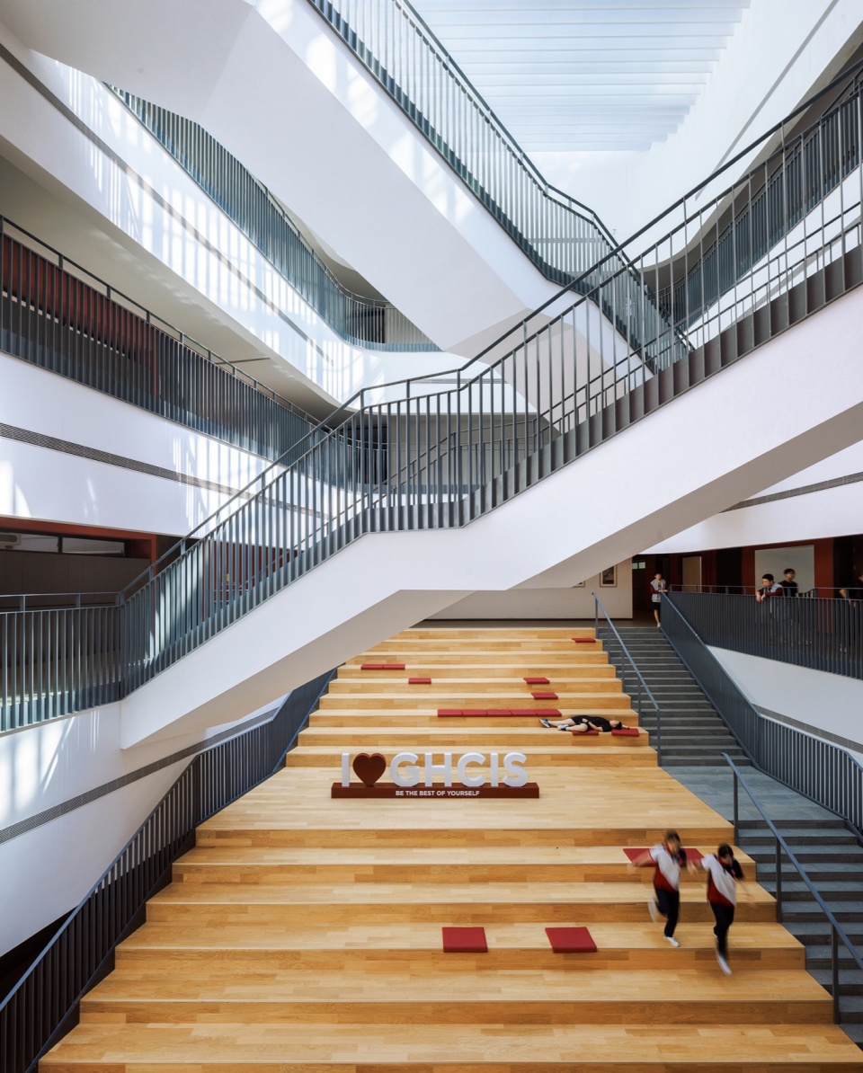 Tianjin Guanghua Foreign Language School by Tianjin Huahui