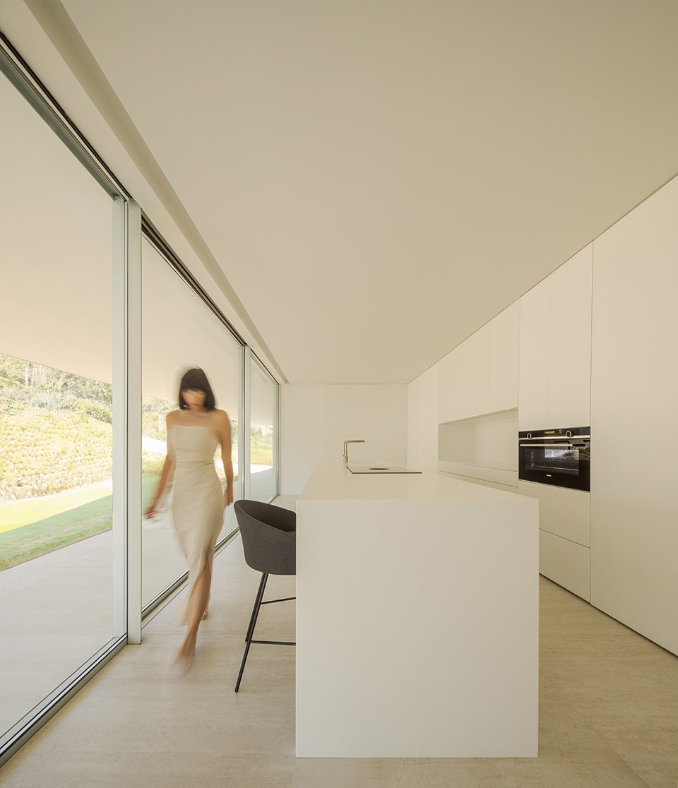 house in sotogrande by fran silvestre arquitectos