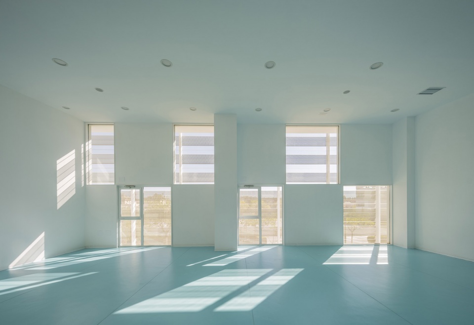 municipal sports pavilion in san vicente del raspeig by manuel costoya estudio de arquitectura naos 04 arquitectos