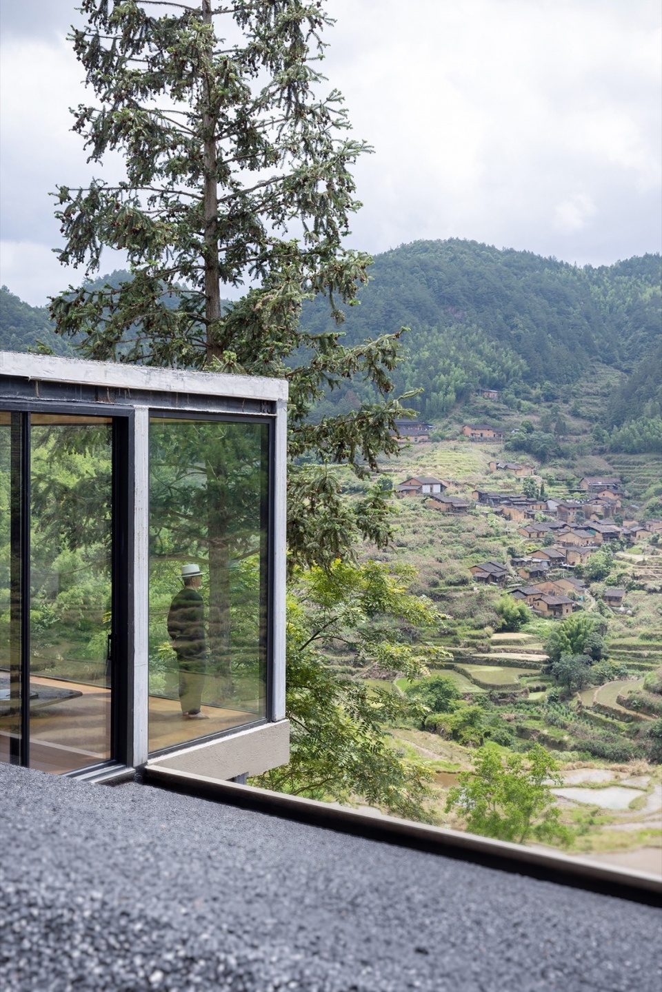 Commune STORE by Atelier Global
