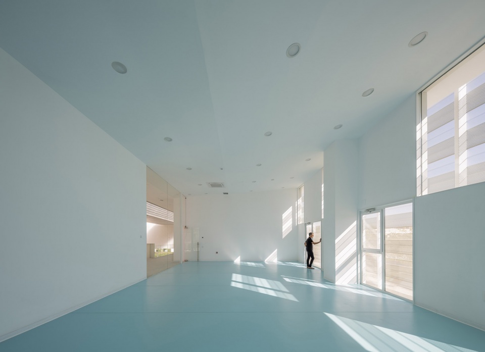 municipal sports pavilion in san vicente del raspeig by manuel costoya estudio de arquitectura naos 04 arquitectos