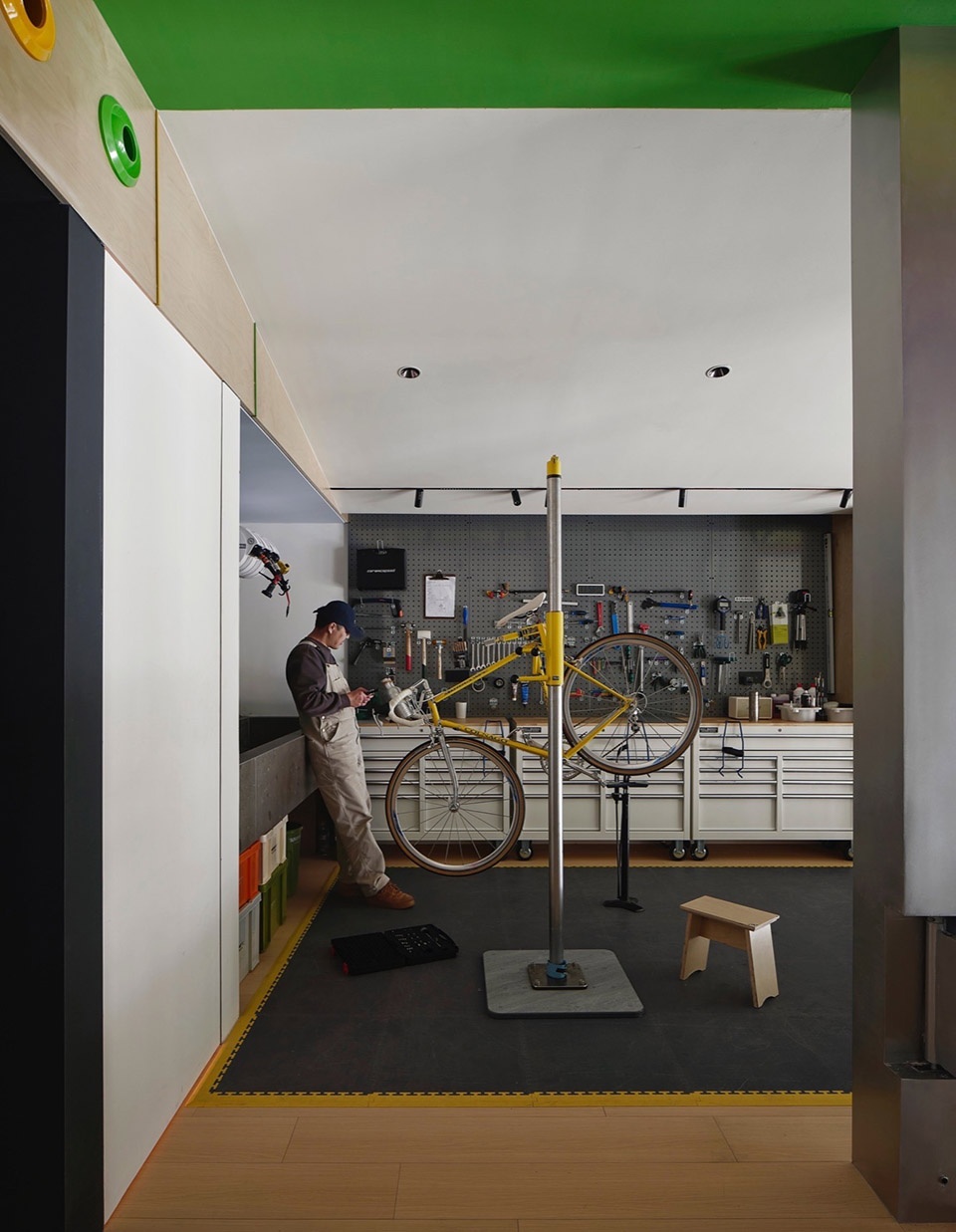COLNAGO by Go Design studio