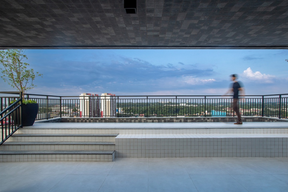 building 17 cinco zero by ari arquitetos