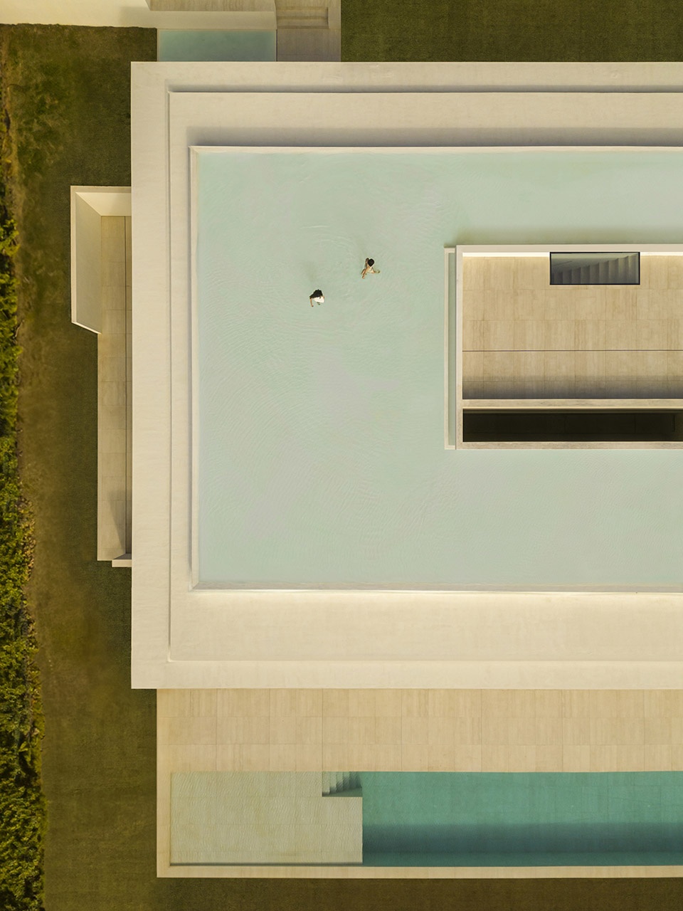 house in sotogrande by fran silvestre arquitectos