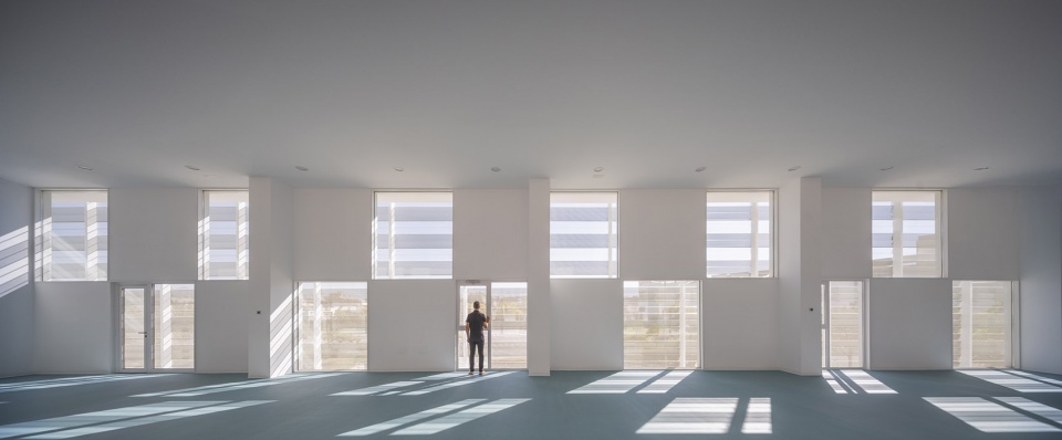 municipal sports pavilion in san vicente del raspeig by manuel costoya estudio de arquitectura naos 04 arquitectos