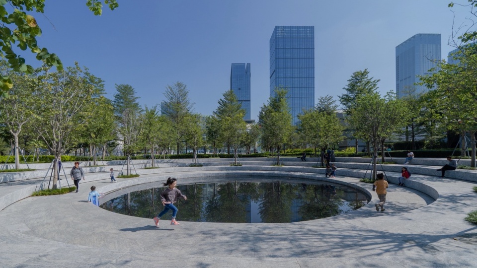 OFFICE FACT URBANUS Shenzhen Office Meng Yan