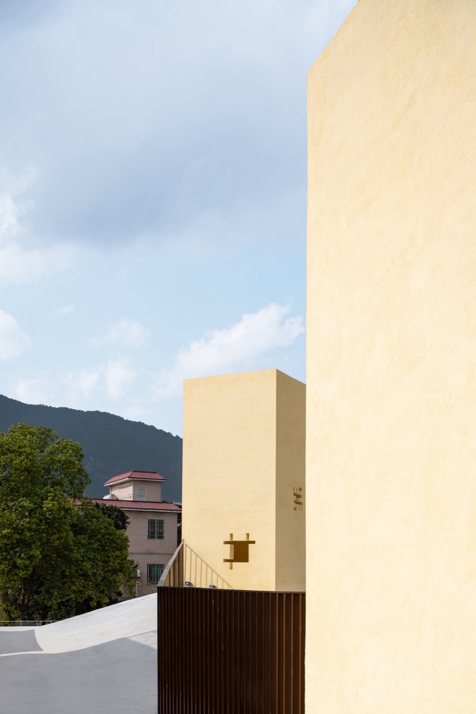 Yangbei Village CCP Elderly Day Care Center by Studio 10