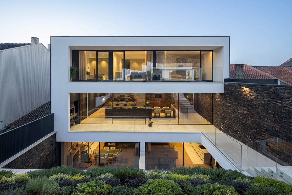 casa sa by sandro ferreira arquitectura