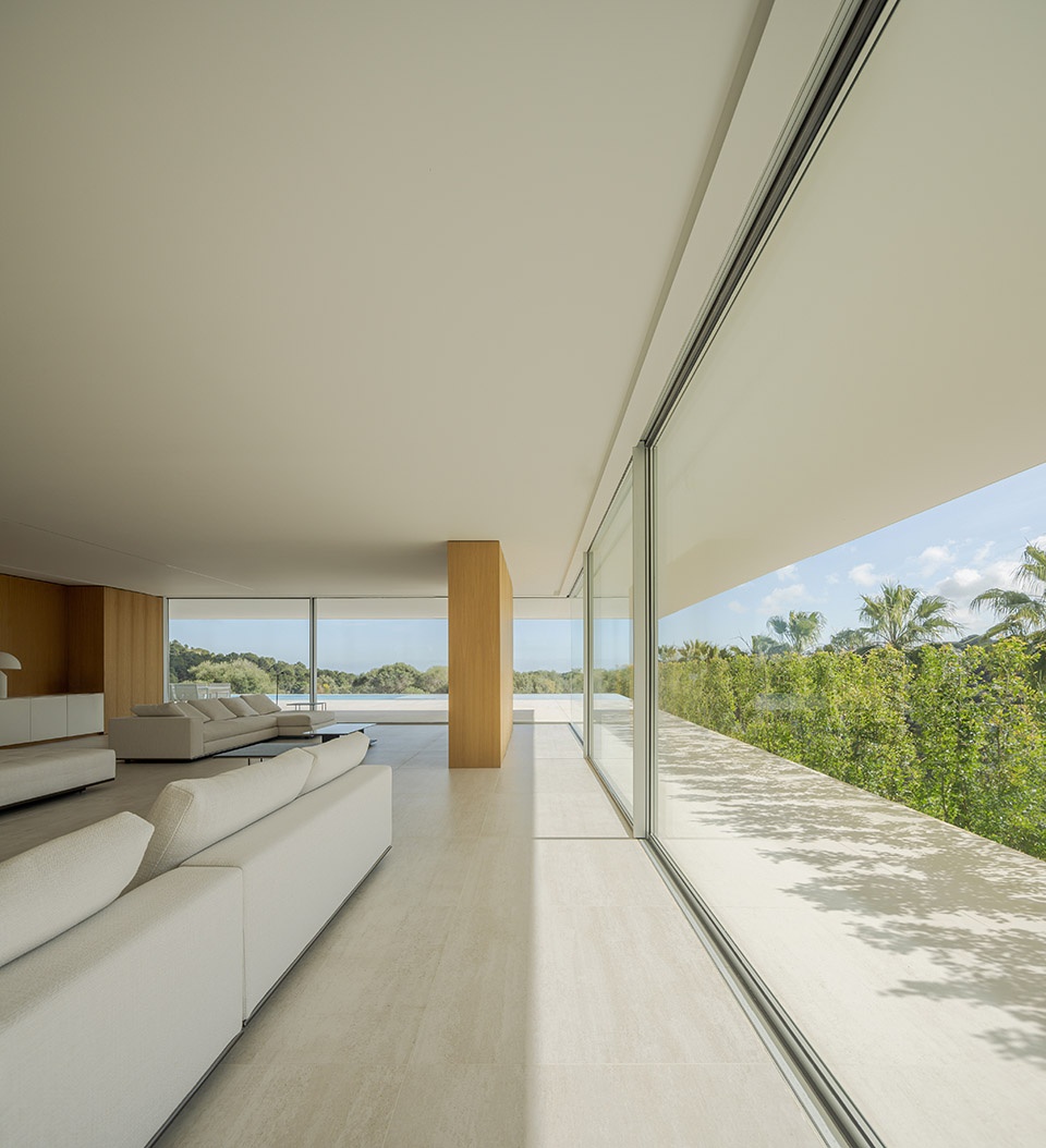 house in sotogrande by fran silvestre arquitectos