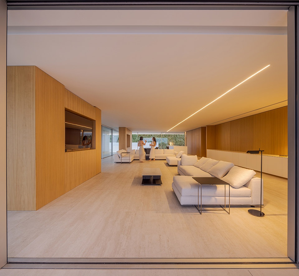 house in sotogrande by fran silvestre arquitectos