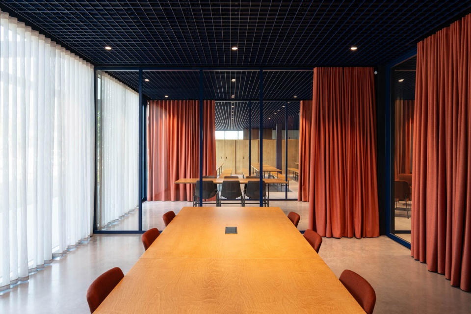 new office building by carlana mezzalira pentimalli