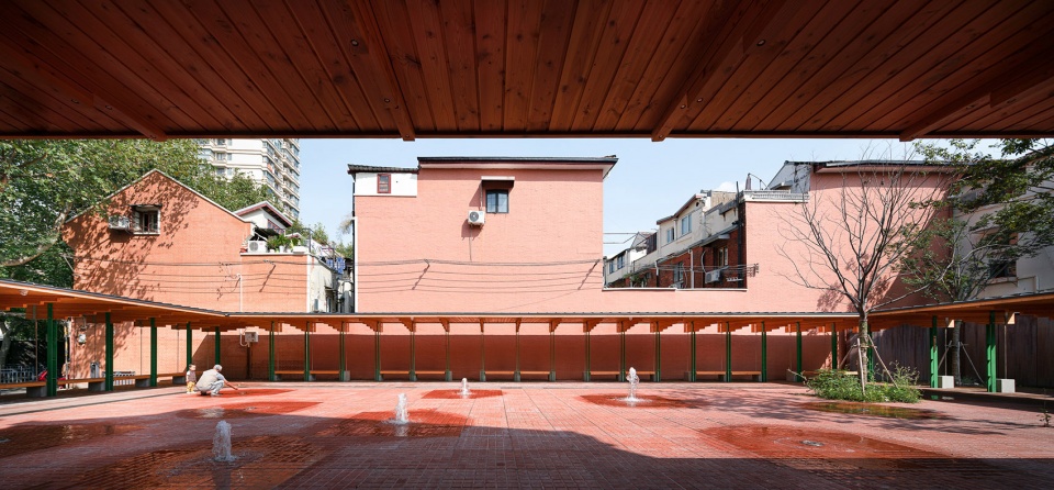 Pocket Plaza Atelier Archmixing