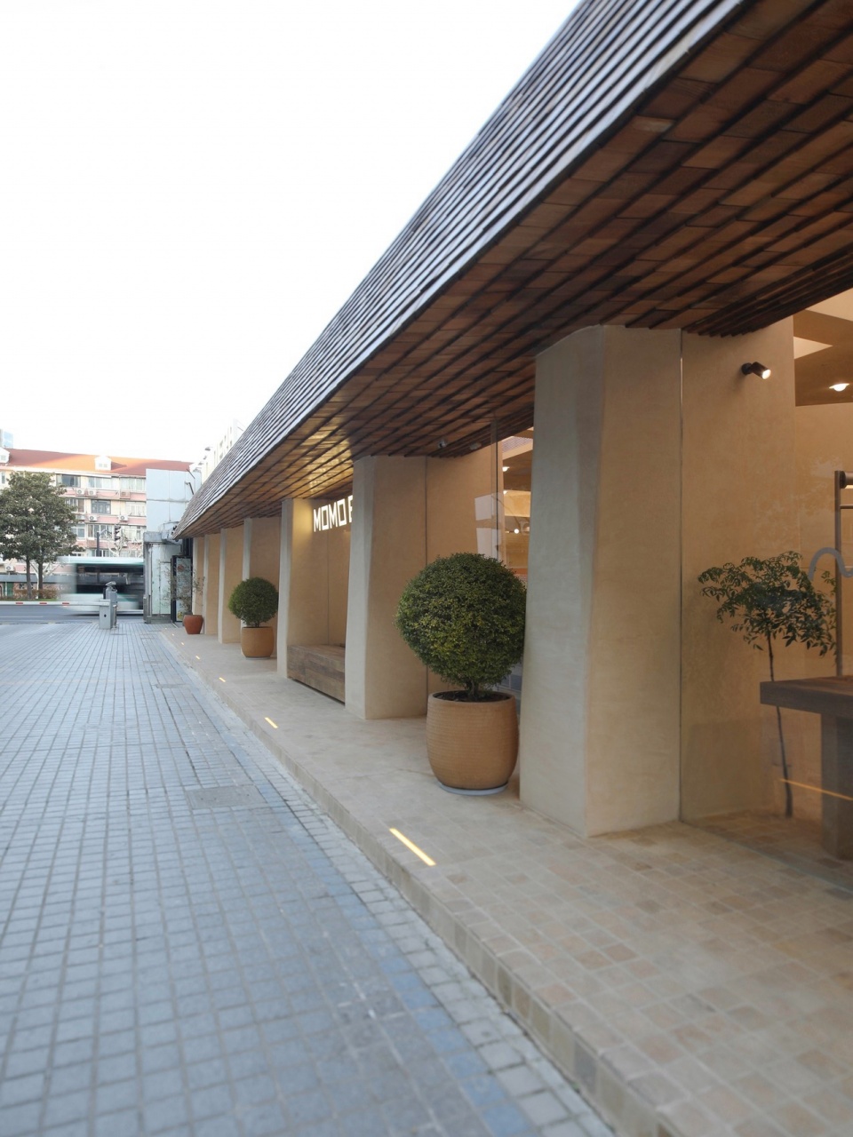 MOMO ERA STUDIO
