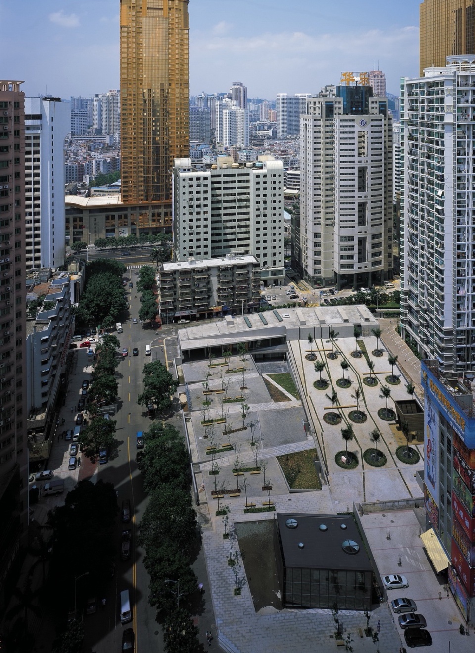 OFFICE FACT URBANUS Shenzhen Office Meng Yan