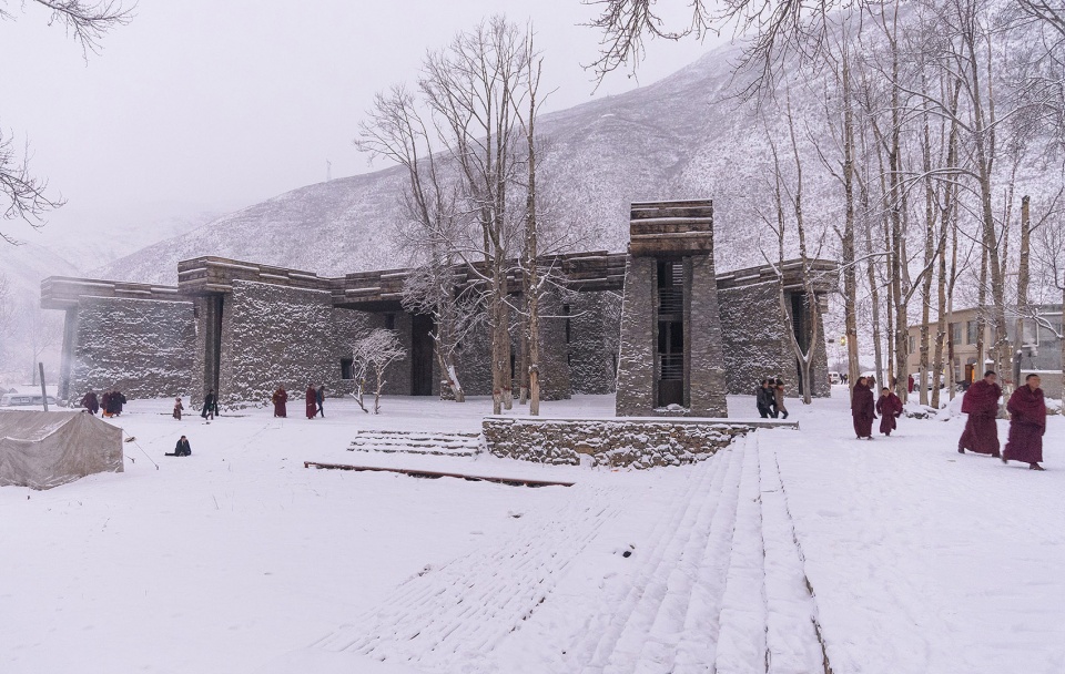 jianamani visitor center china by atelier teamminus
