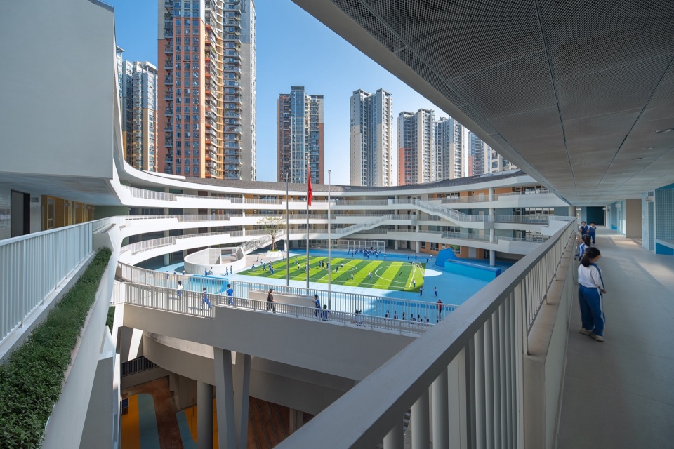 OFFICE FACT URBANUS Shenzhen Office Meng Yan