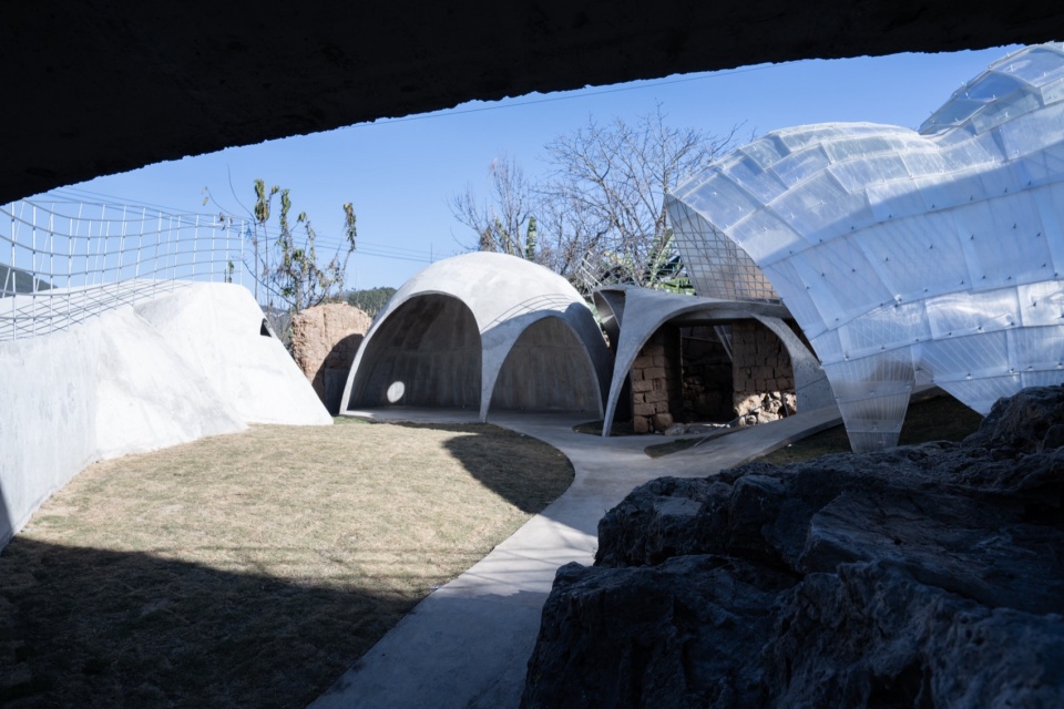 White Cloudy Village Cultural Center