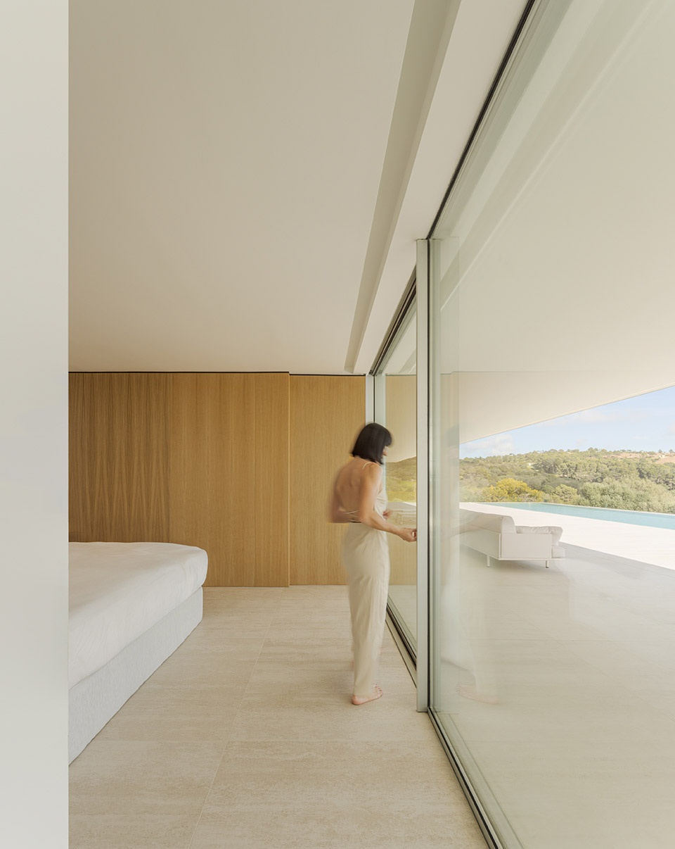 house in sotogrande by fran silvestre arquitectos