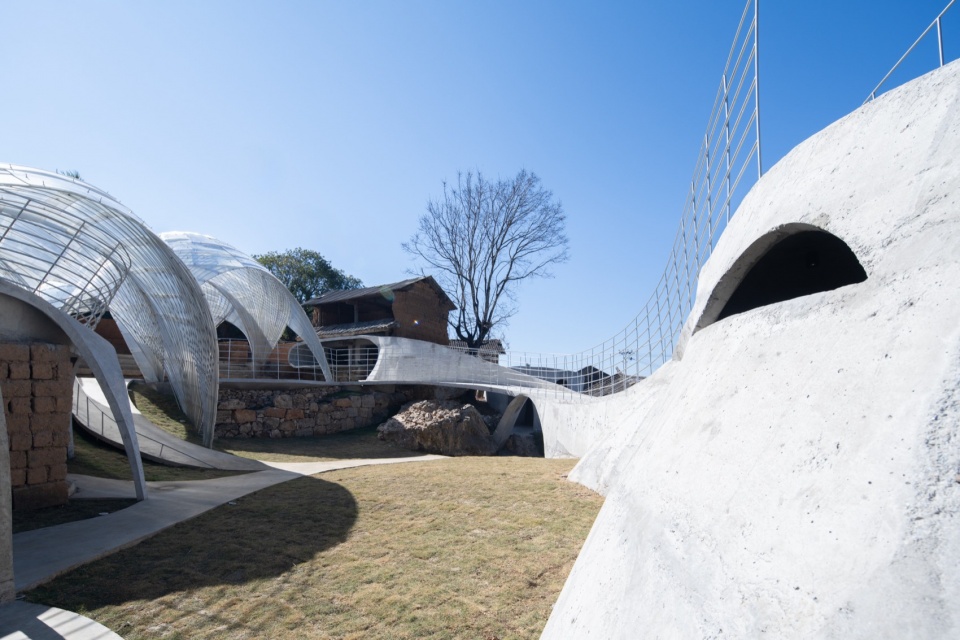 White Cloudy Village Cultural Center
