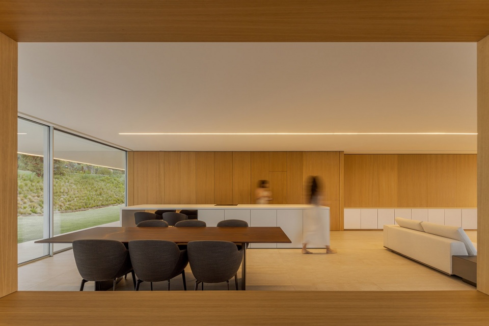 house in sotogrande by fran silvestre arquitectos